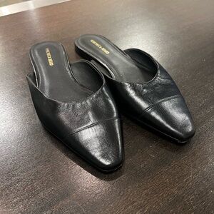 Veronica Beard Black Leather Flats